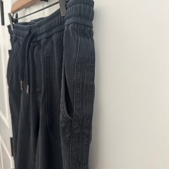 Athleta Farallon Jogger Washed Black Size: 6 - Picture 6 of 11